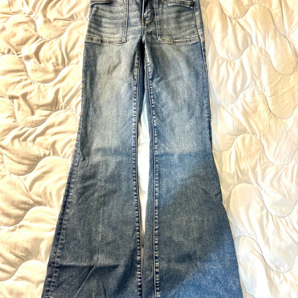 American Eagle Jeans Boot Cut Size 2 Regular Inseam 29 inches